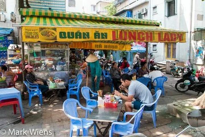 Hotspot Matrix: Biến Gánh nặng làm con nhà thành cơ hội marketing đột phá